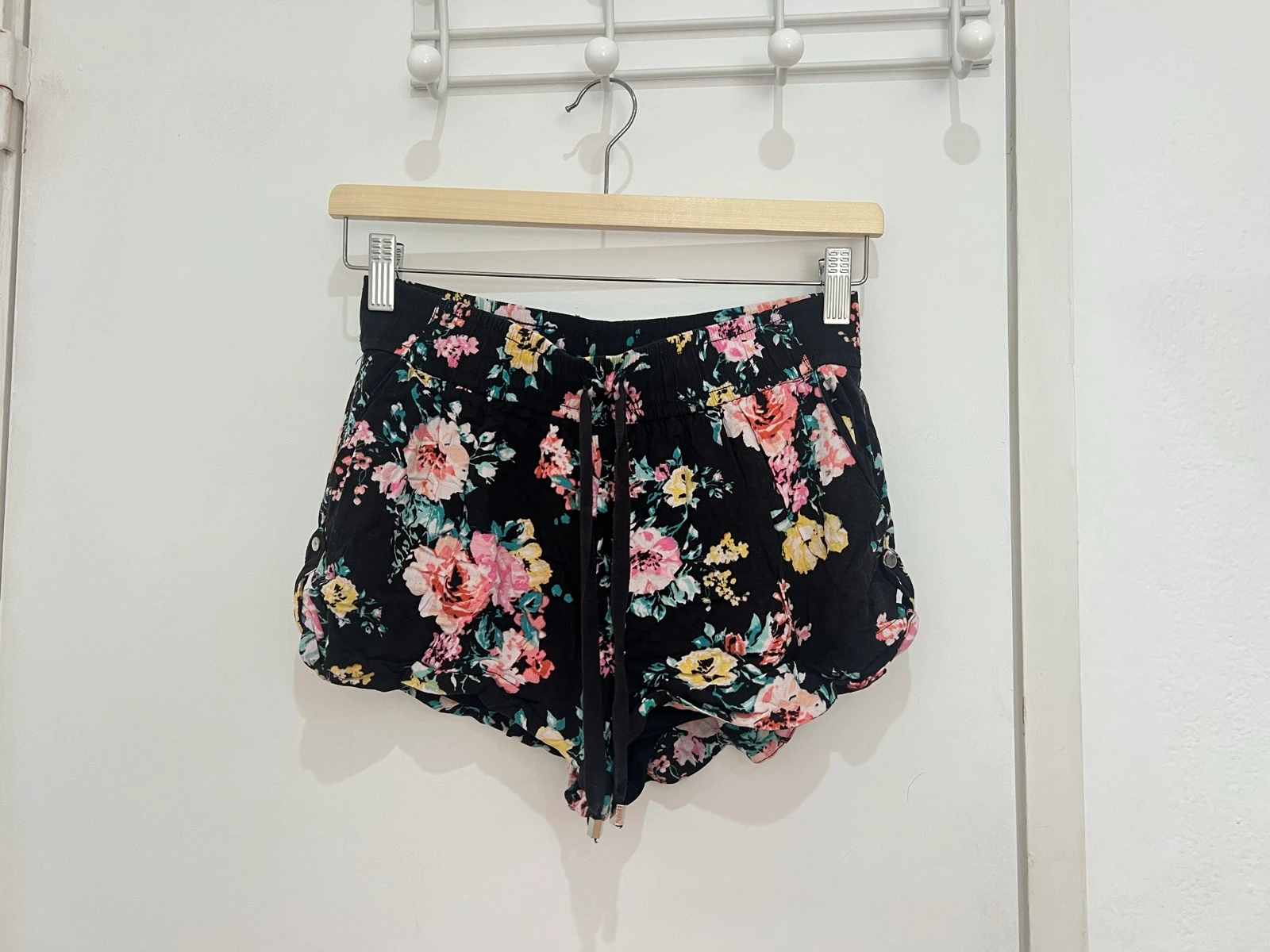 Calções Flower| Bershka| T* M| Verão